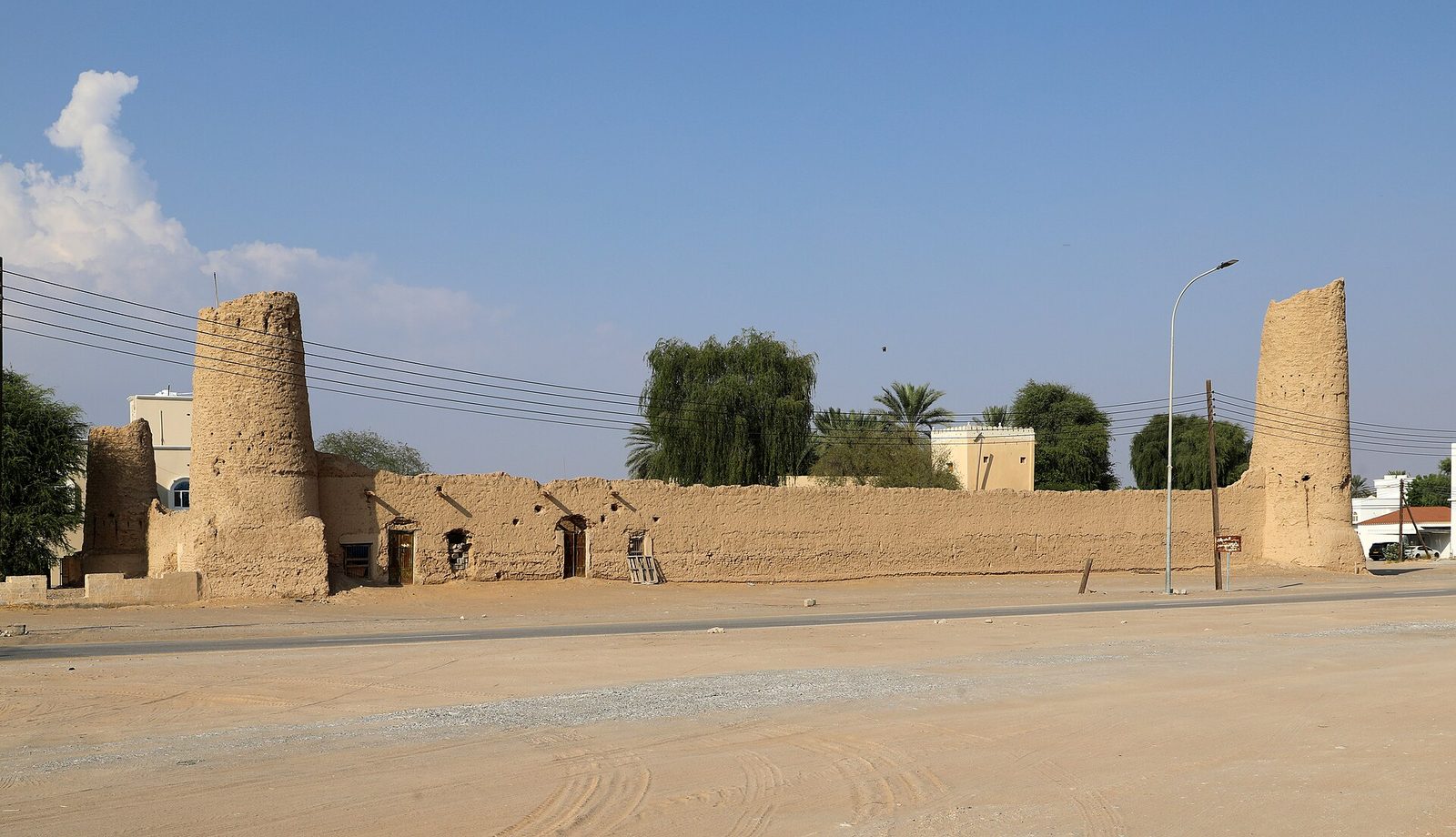 Representative photo of forts & castles in Oman, not Mamura Palace