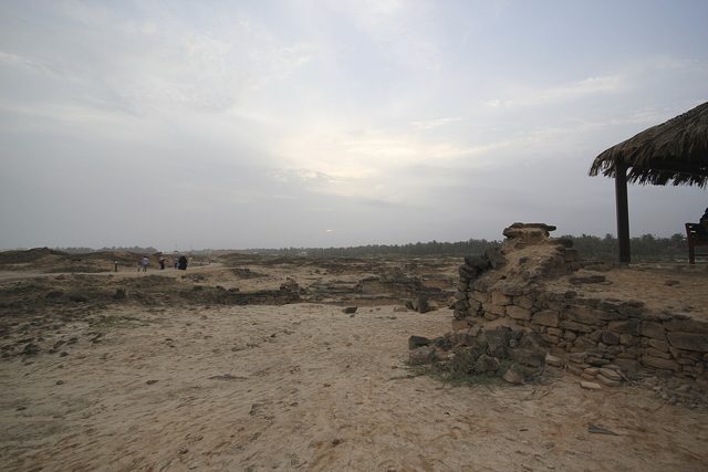 Representative photo of heritage sites in Oman, not Tomb of Mazin Bin Ghadooba (The First Muslim in Oman)
