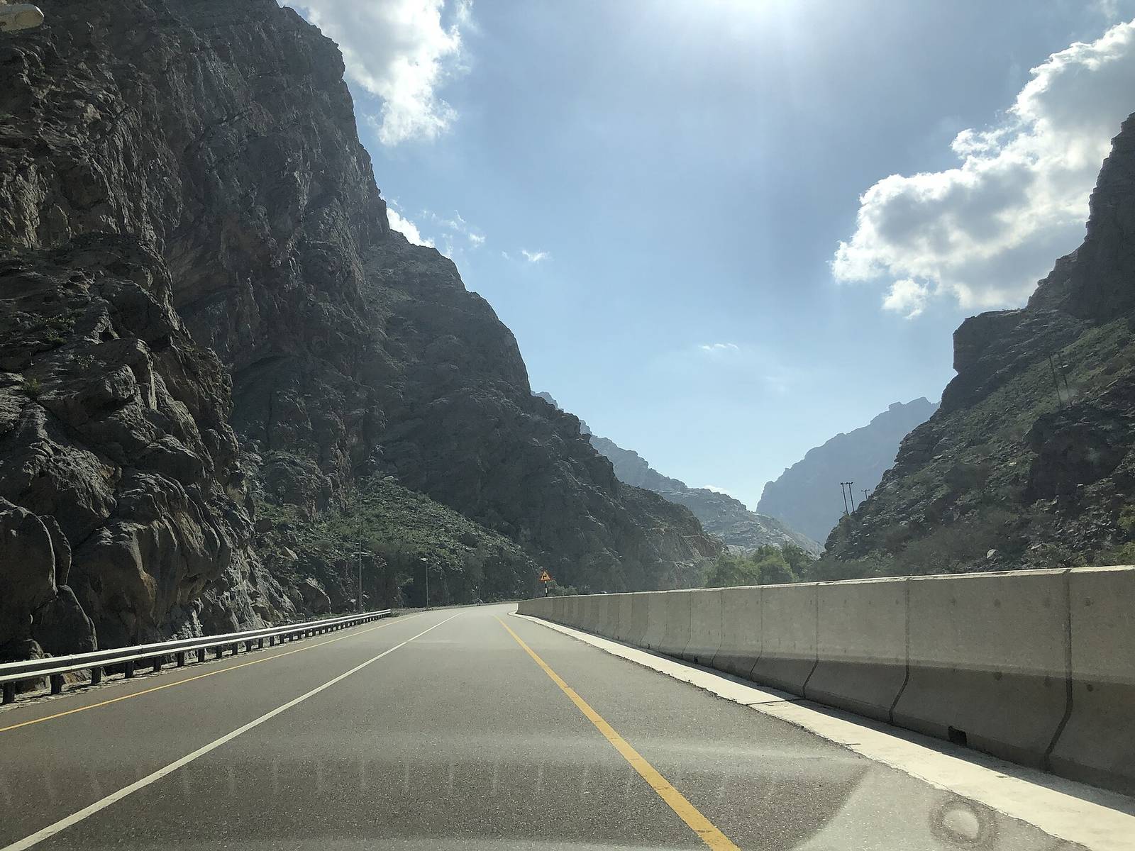 Representative photo of wadis in Oman, not Shi`b Hat