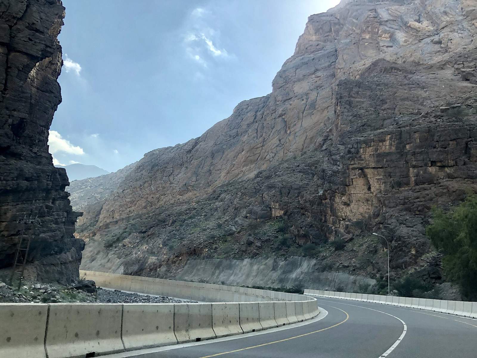 Representative photo of wadis in Oman, not Wadi Ashar