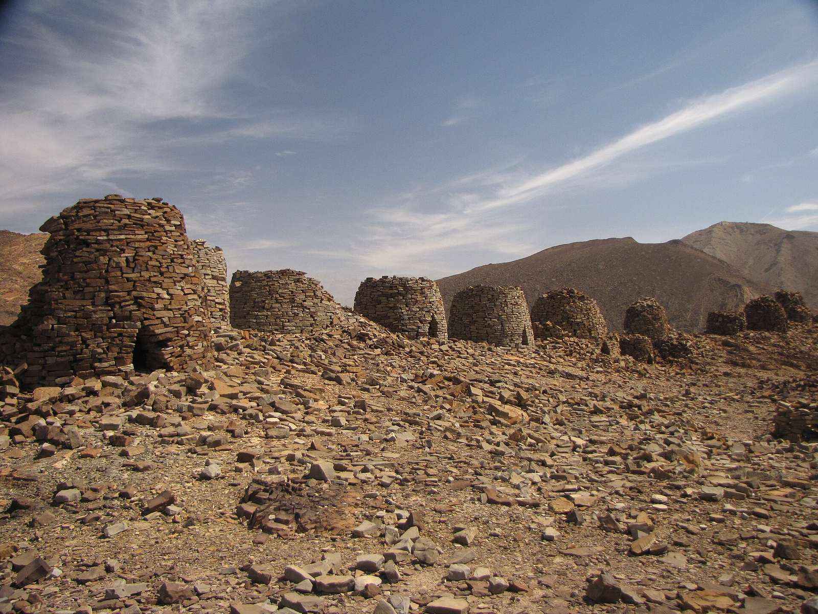Al-Ayn — World Heritage Graves Al Ayn Oman.JPG