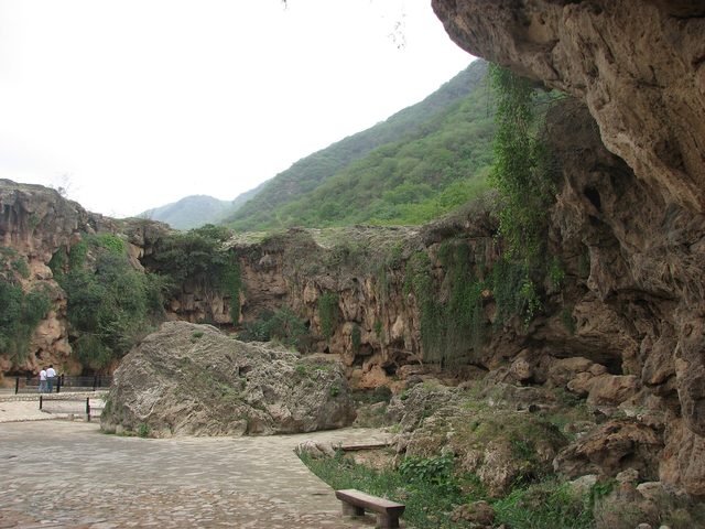 Ayn Jarziz Spring