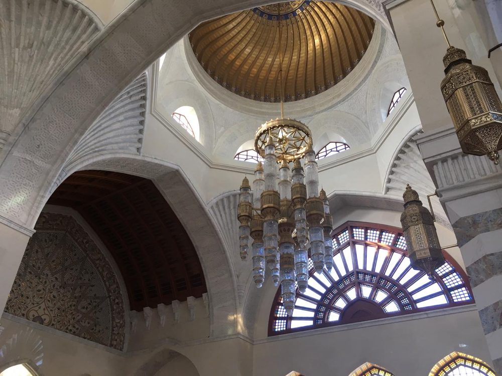 Mohammed Al Ameen Mosque — ChandlierAmin.jpg