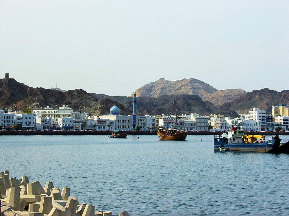 Port Sultan Qaboos — Mutrah flickr6.jpg
