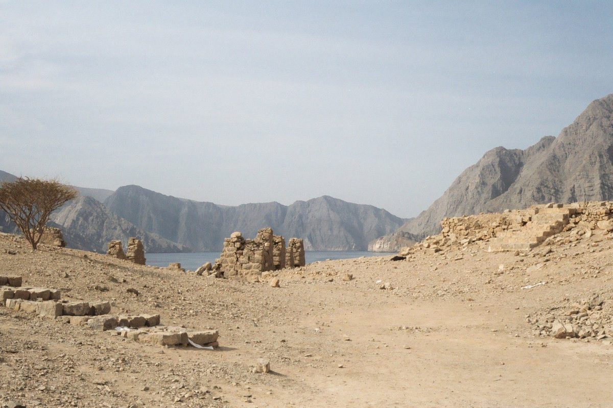 Telegraph Island — Oman Telegraph Island.jpg