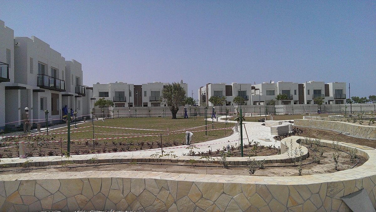The Wave Beach Garden — The Wave, Muscat Acacia Garden (Under Construction) - panoramio.jpg