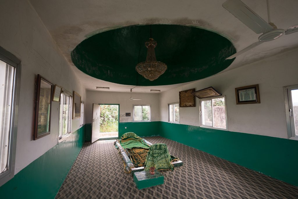 Tomb of Job — An Nabi Ayub Tomb.jpg