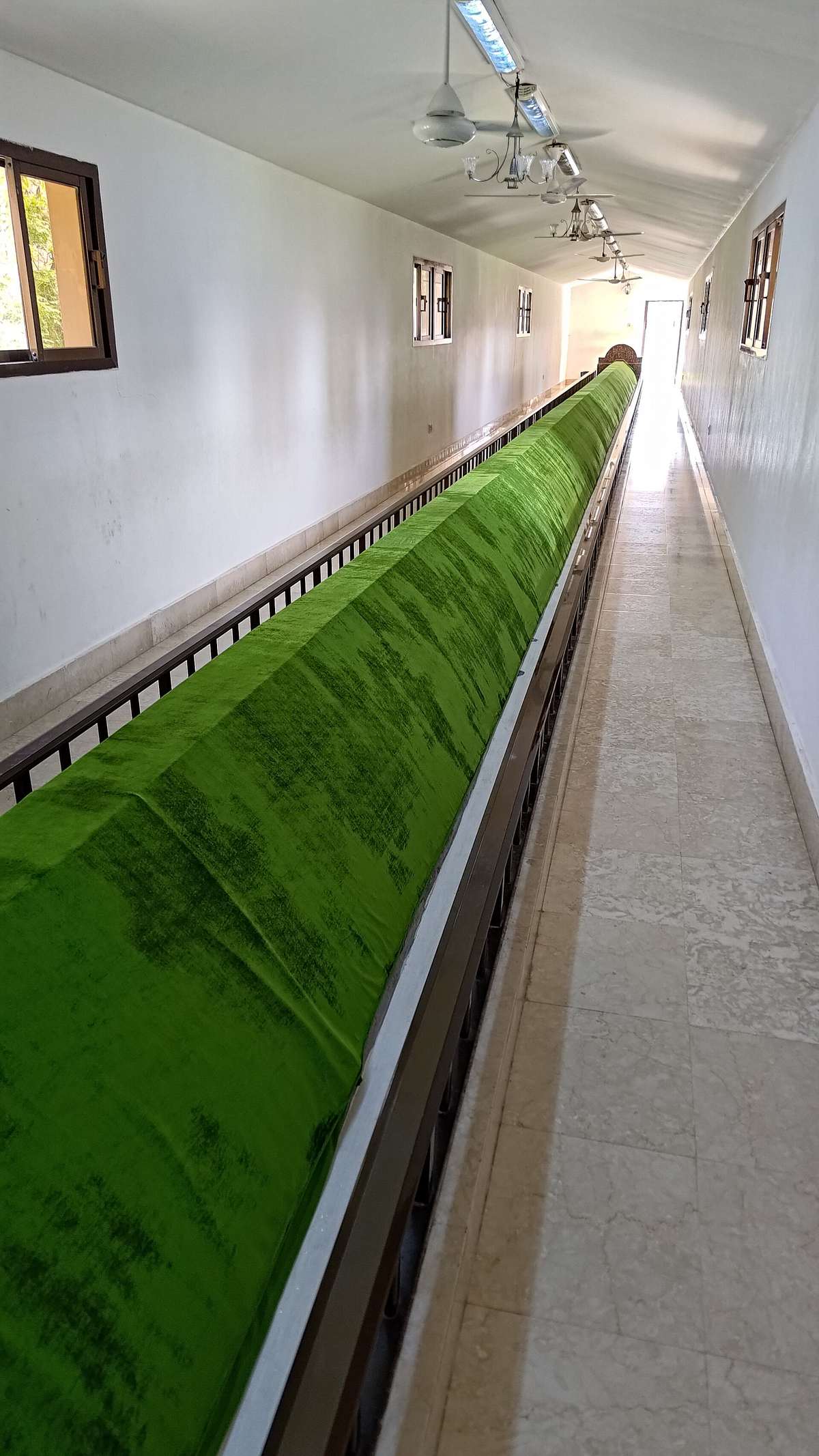 Tomb of Nabi Umran — Salalah, tomba del profeta Imran, ossia Gioacchino padre di maria (Nabi Umran mausoleum), 03.jpg
